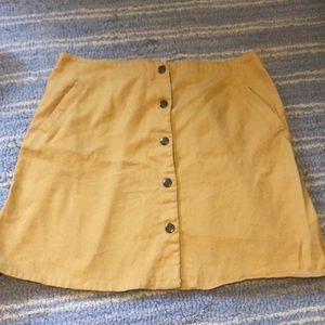 Miami mustard color snap skirt size Large